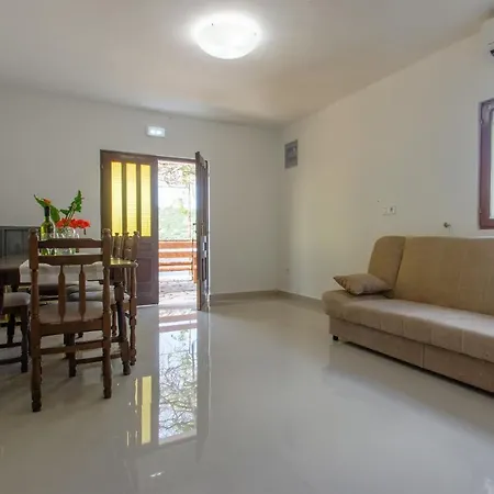 Panoramic Anic Apartment