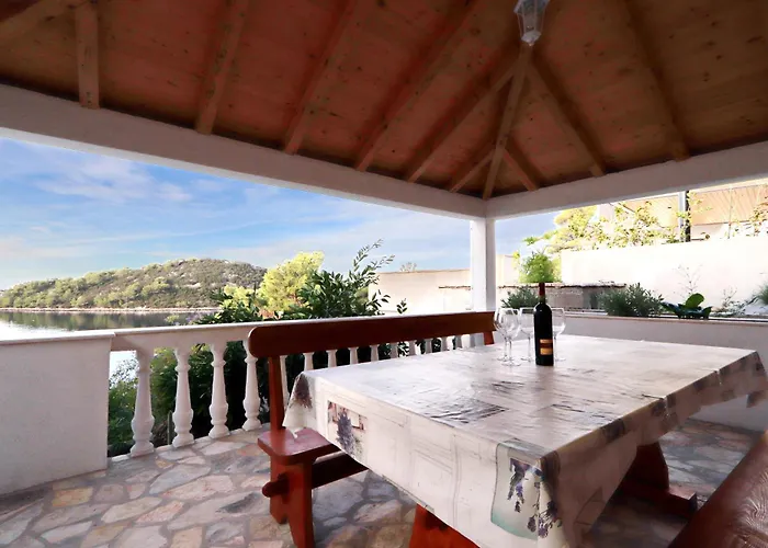 Panoramic Anic דירה